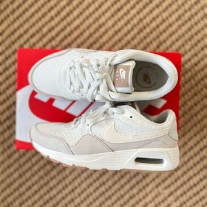 NIKE WOMENS AIR MAX SC SNEAKER - OFF WHITE Size 8